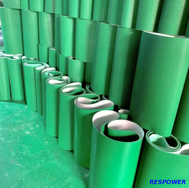 Green PVC Conveyor Belts with Rough Surface and Grass Pattern Flat Belt Type OEM